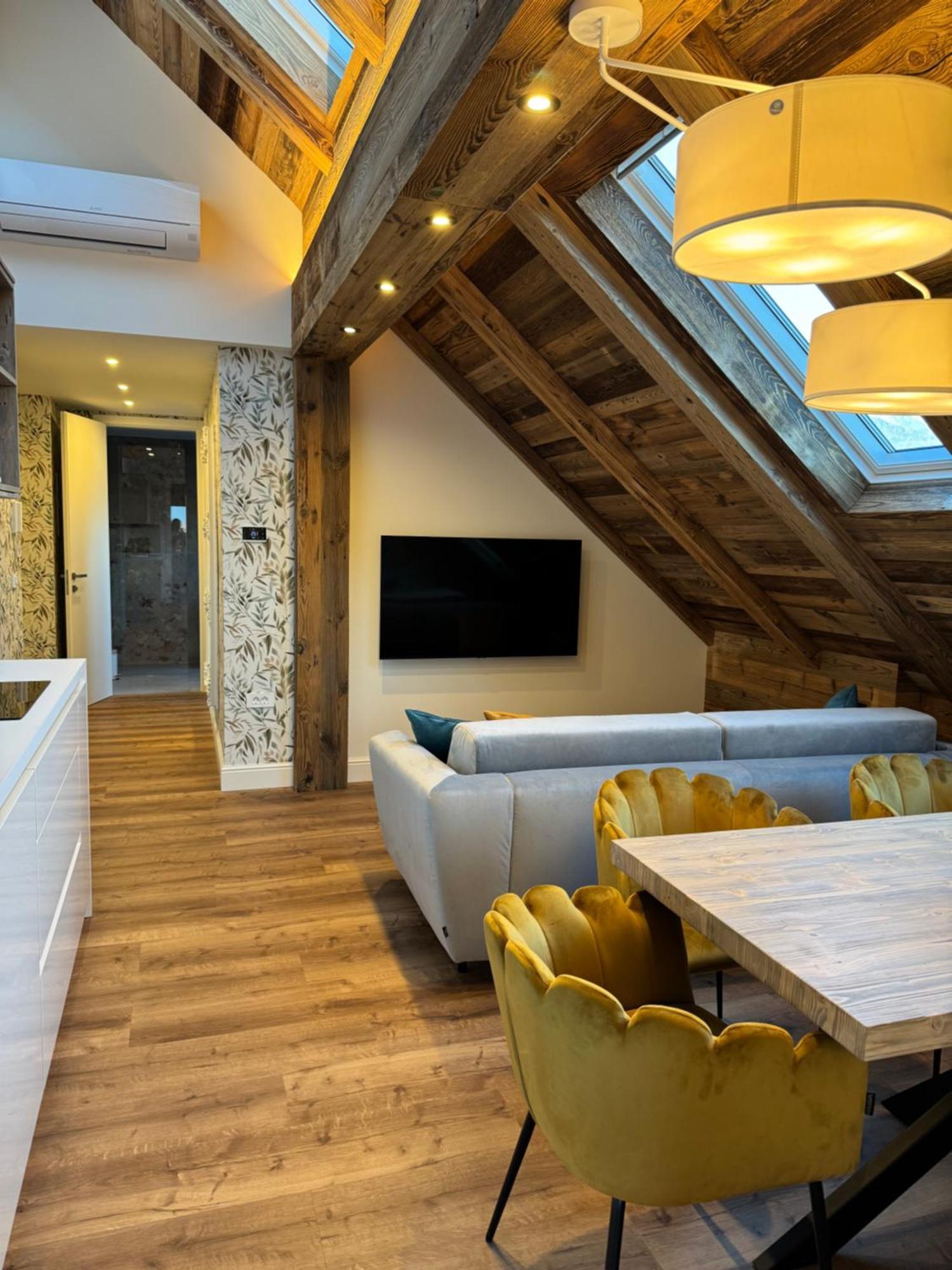 Vila Urbana Luxury Apartments เลสเซ ภายนอก รูปภาพ